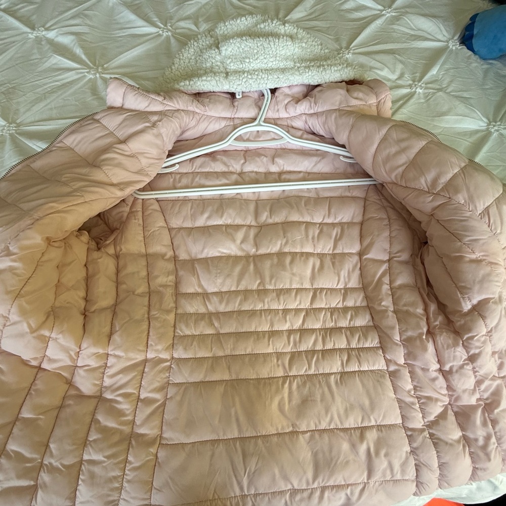 Cozy White Sherpa Jacket with Pink Lining - Picture 2 of 2